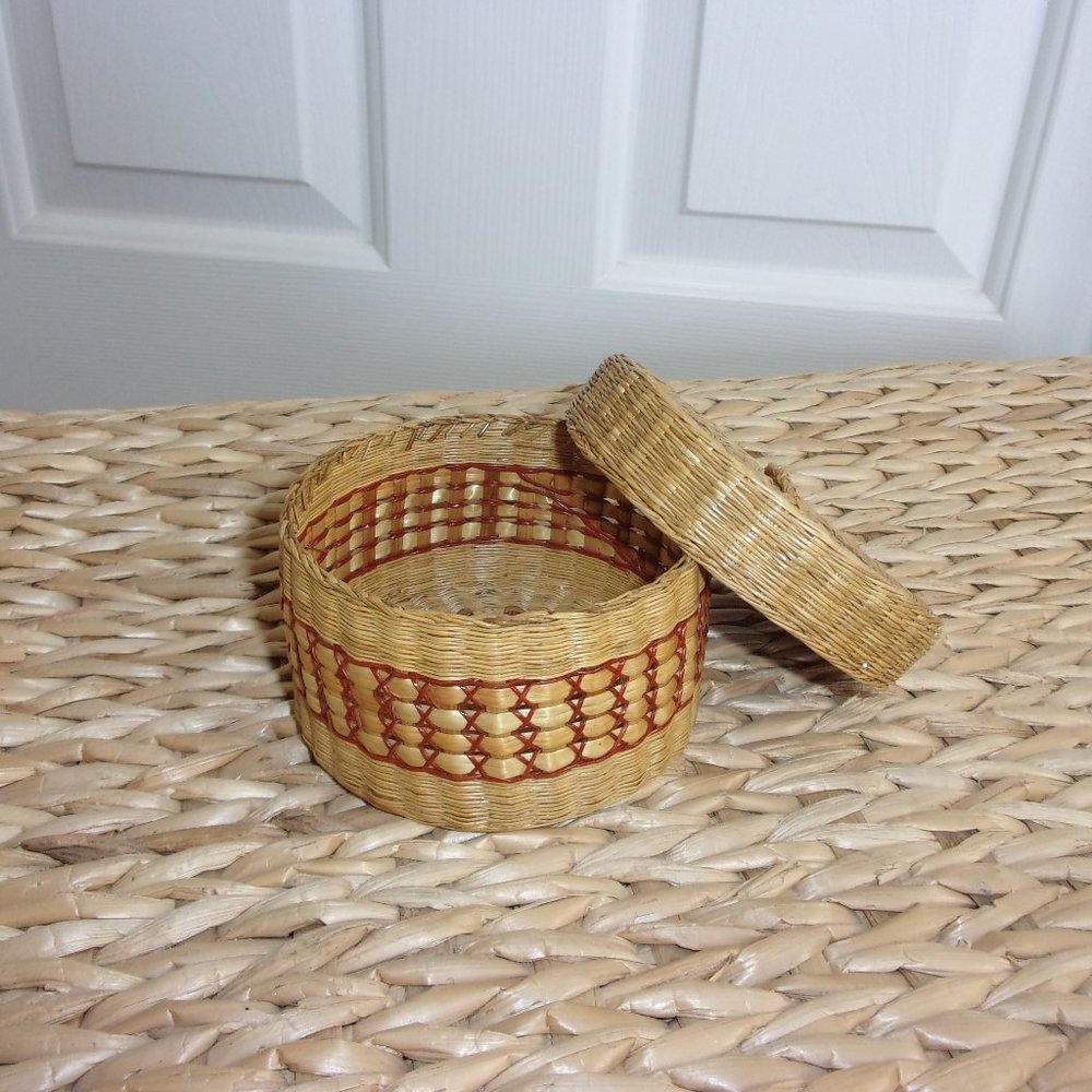 Small Vintage Lidded stash basket
